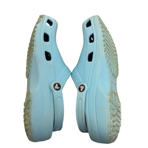 Crocs | Classic Clogs Sky Light Blue Shoes M 10 W 12 Clogs - Picture 7 of 7